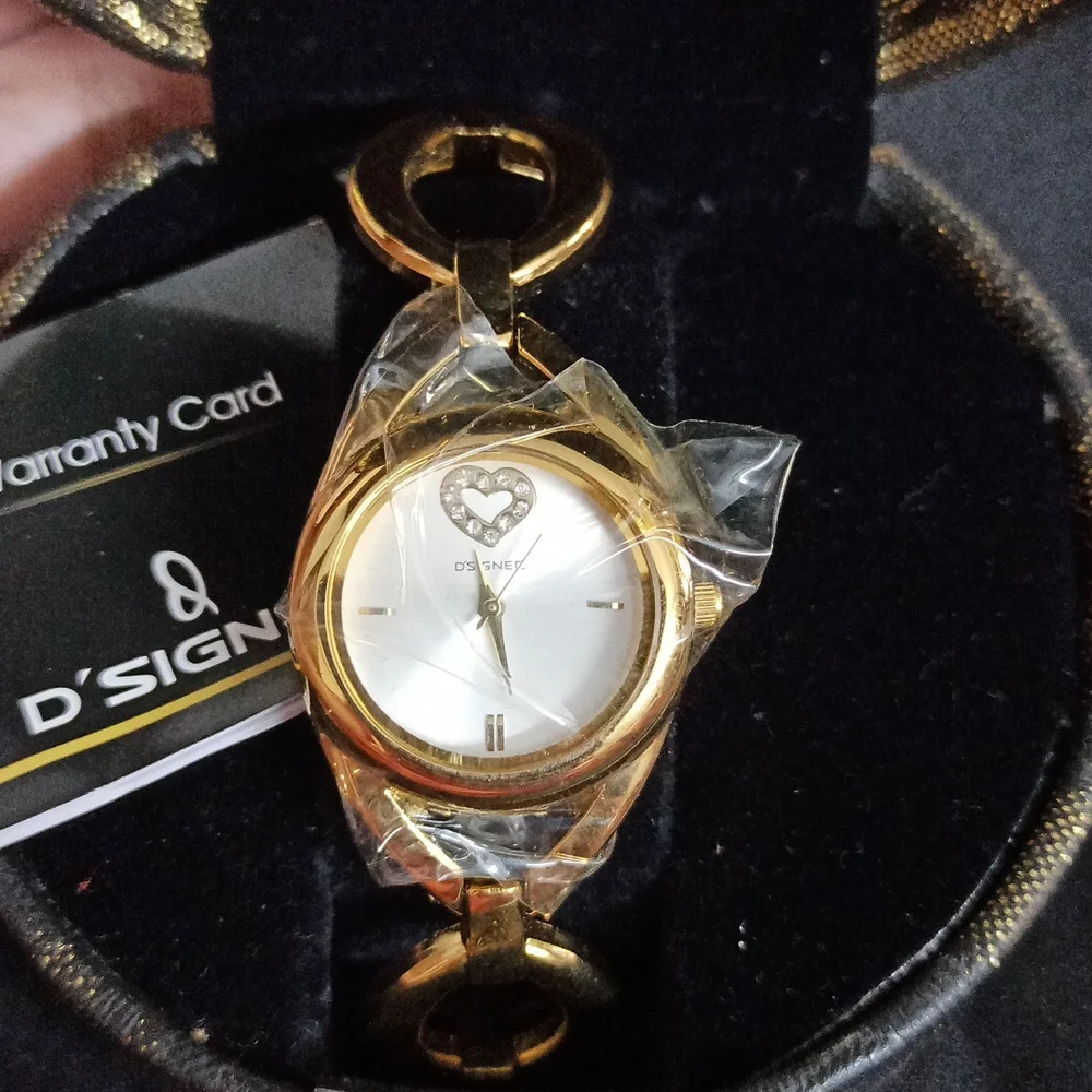D'signer Ladies Wrist Watch - Picture 6 of 10